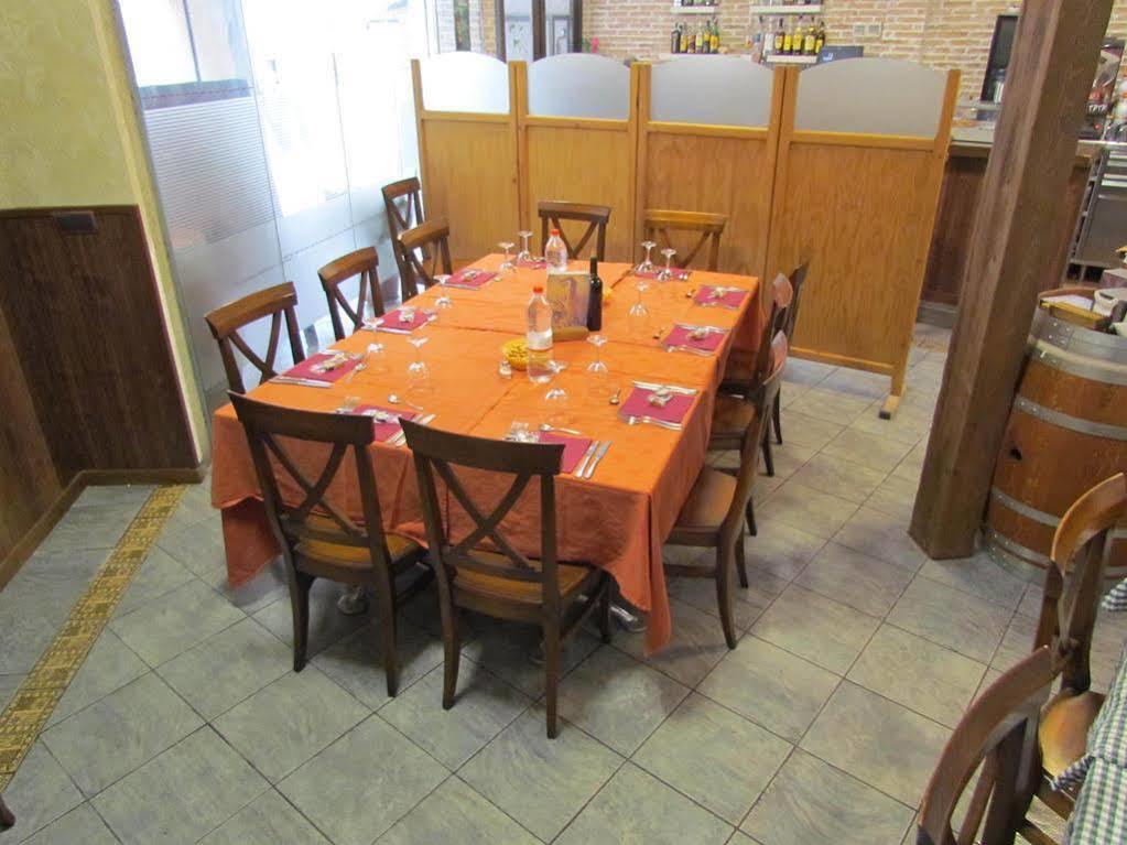 Hostal La Campana Толедо Экстерьер фото